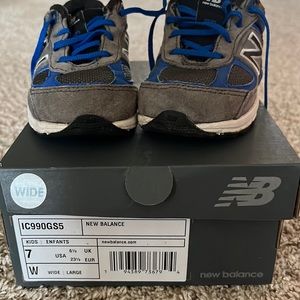 New balance size 7 WIDE toddlers sneakers